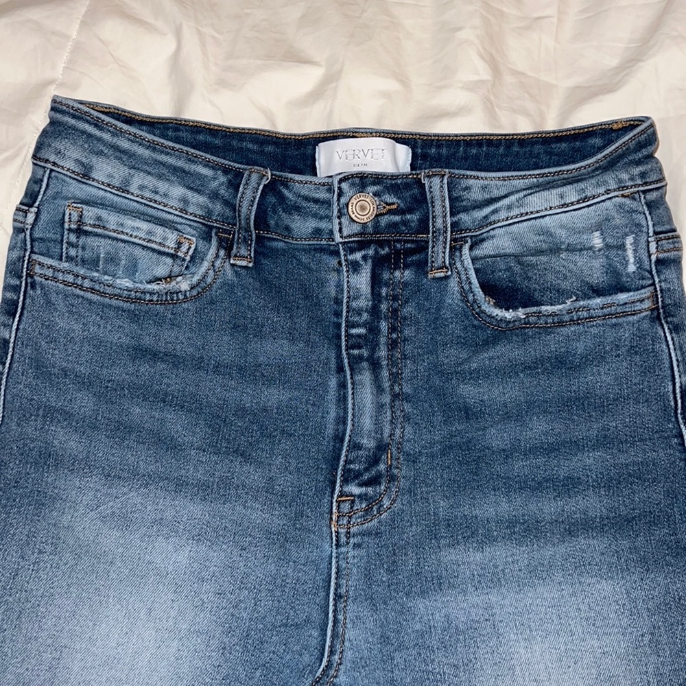 Vervet Light Wash Jeans